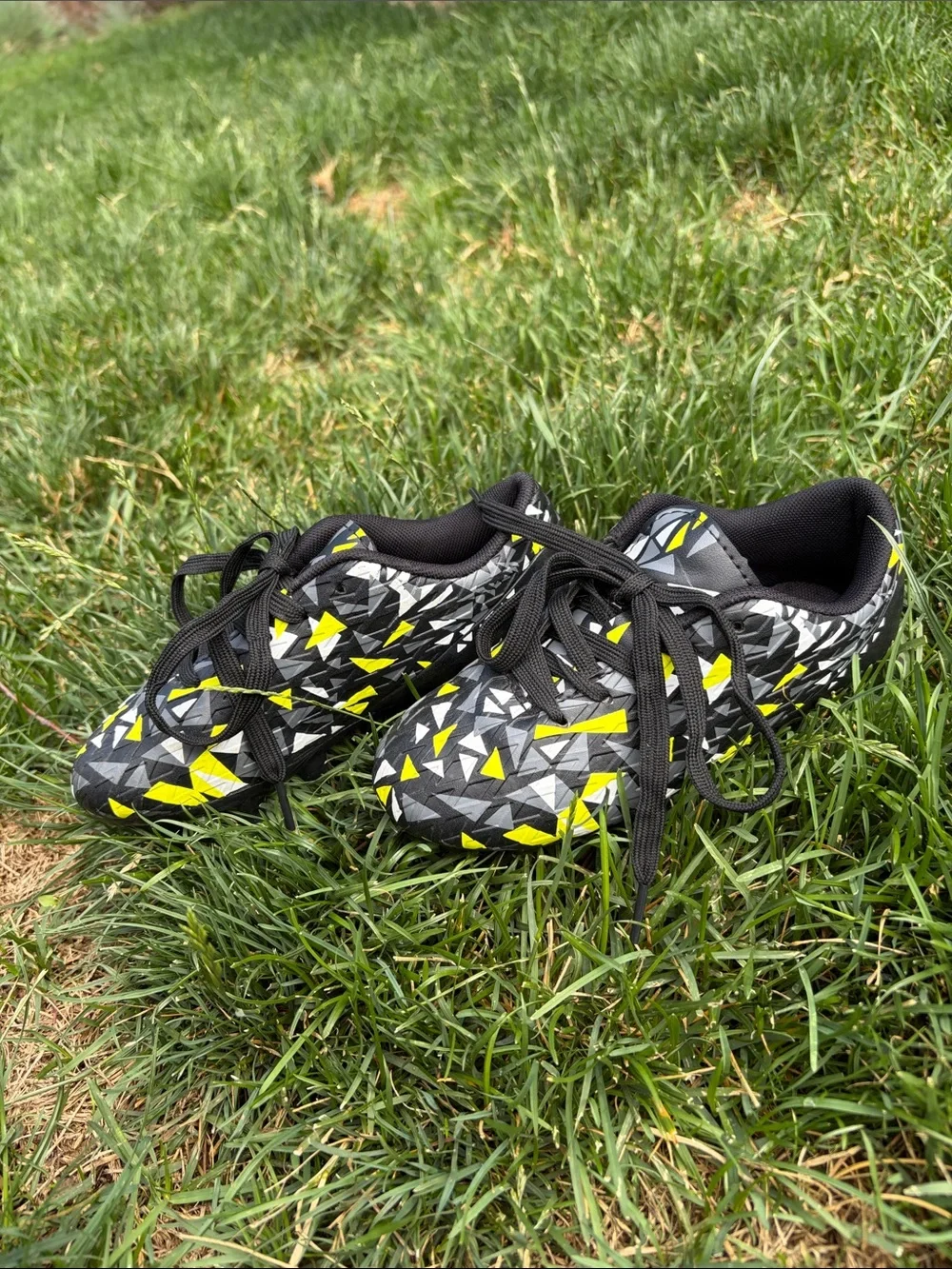 Kids Black and Yellow Patterned Athletic Shoes
